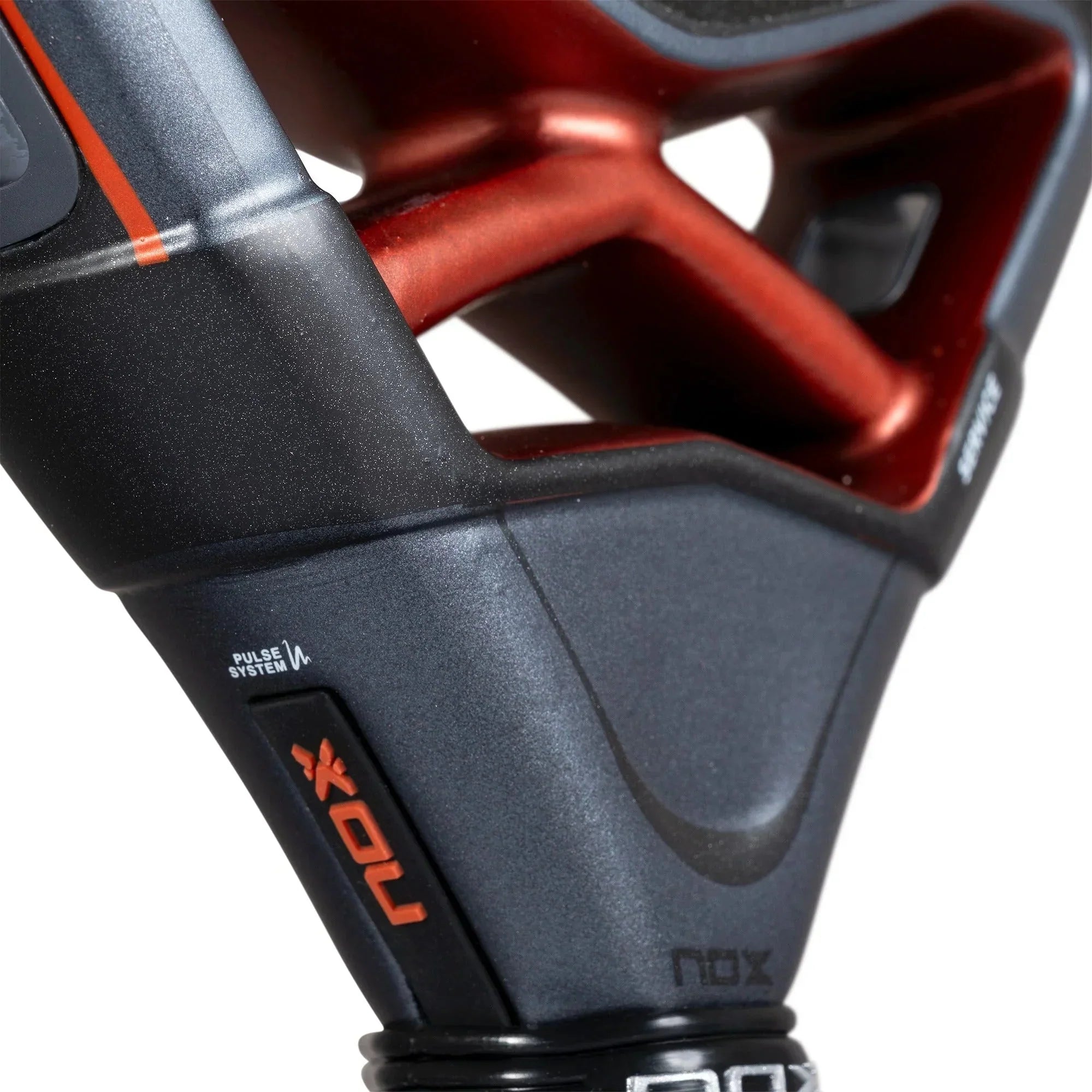 AT10 Luxury GENIUS 18K Alum 2025 by Agustín Tapia Padel Racket Nox