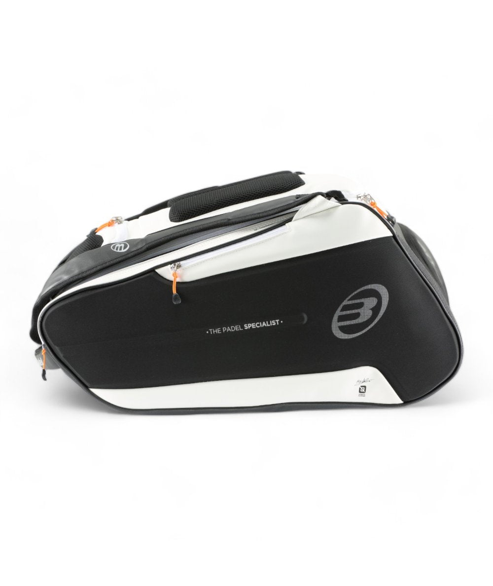 BULLPADEL HACK White Blck 2025 PAQUITO NAVARRO Padel Bag Padel Bag Bullpadel