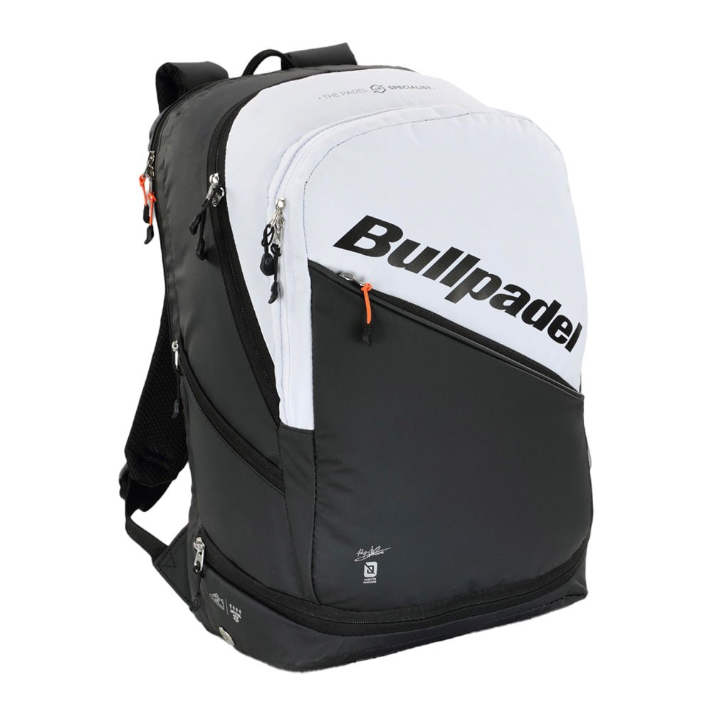 BULLPADEL BPM HACK Blacno och Black 2025 PAQUITO NAVARRO Backpack Padel Bag Bullpadel