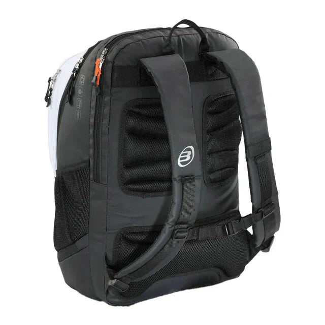 BULLPADEL BPM HACK Blacno och Black 2025 PAQUITO NAVARRO Backpack Padel Bag Bullpadel