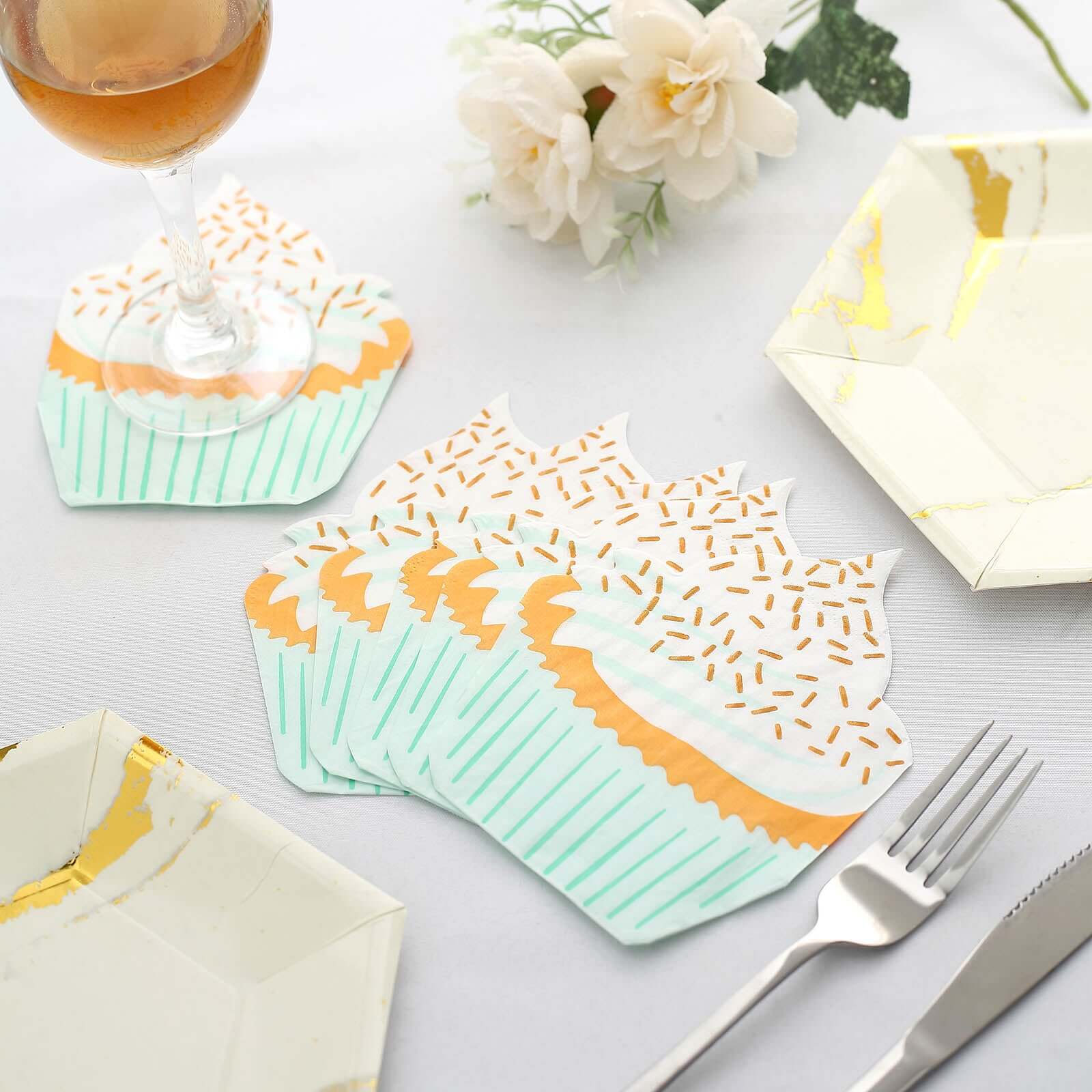20-Pack Paper Cocktail Napkins with Cupcake Design - Fun Disposable Beverage Napkins for Events 11"x9"