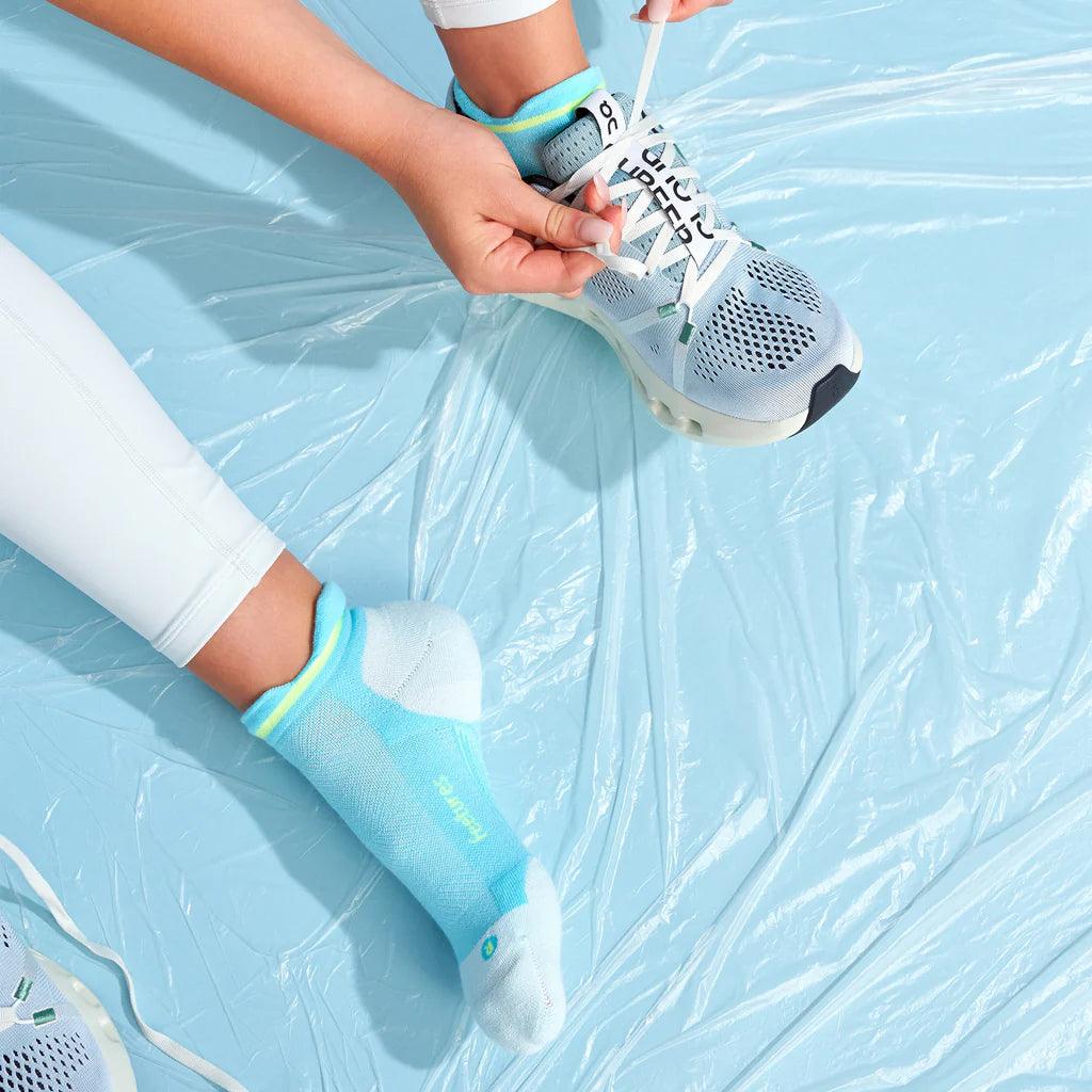 Elite Max Cushion No Show Tab Socks - Bell Racket Store