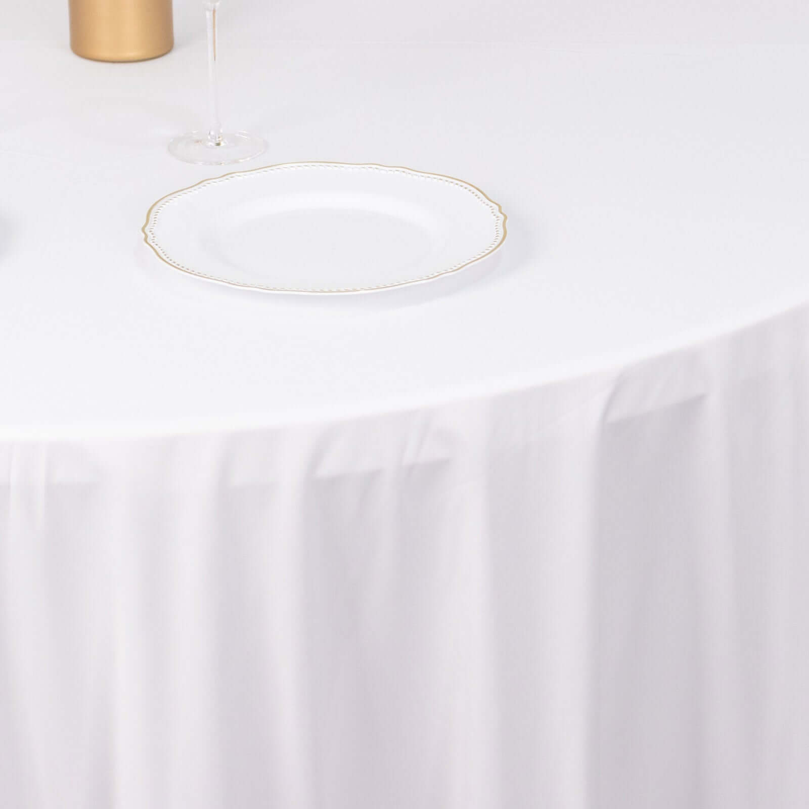 Scuba Round 132" Tablecloth White - Wrinkle Free & Stain Resistant Seamless Table Cover for Weddings & Events - Bell Racket Store