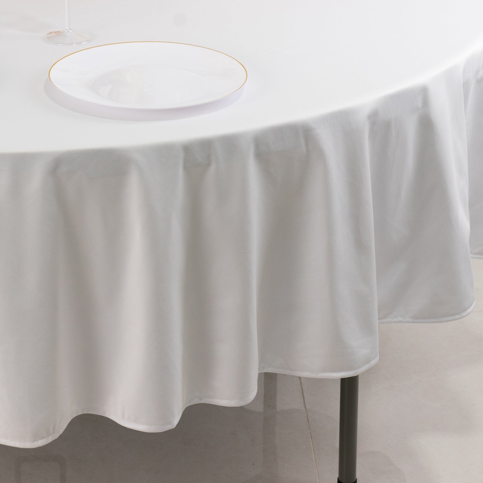 Scuba Round 90" Tablecloth White - Wrinkle Free & Stain Resistant Table Cover for Weddings and Banquets - Bell Racket Store