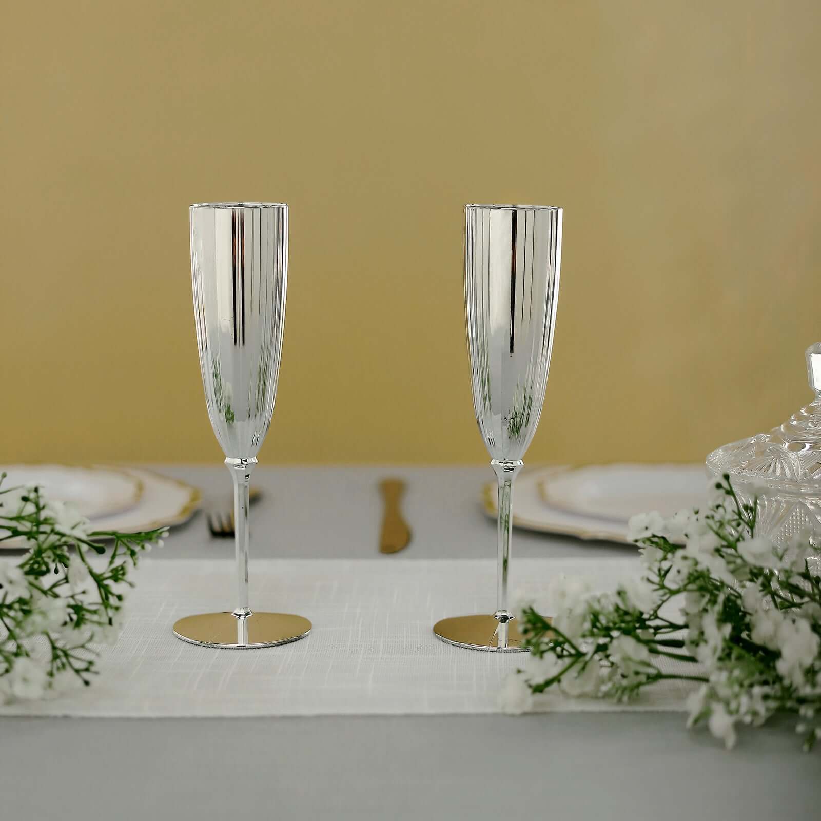 6-Pack Plastic Champagne Flutes in Silver - Classy Disposable Champagne Glasses for Toasting & Cocktail Parties 5oz